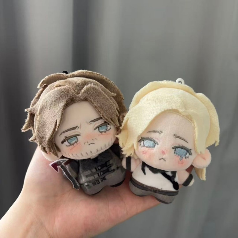 Peluche de cosplay Leon Scott  - Home Decor Games avis et prix
